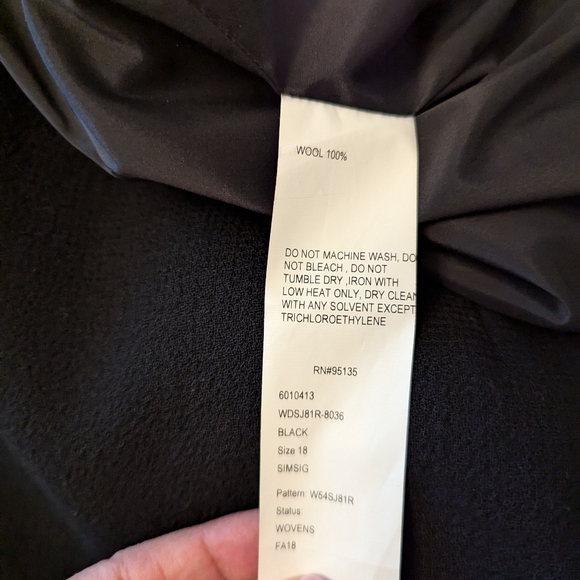 Lafayette 148 - Picture 2 of 4